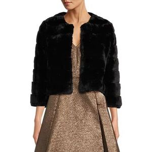 Calvin Klein
3/4 Sleeve Faux Fur Shrug